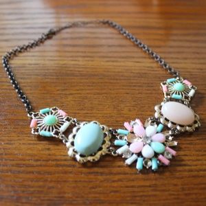 colorful flower statement necklace mint condition